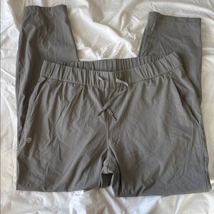 Gradual women’s drop pocket Gray Jogger Pants